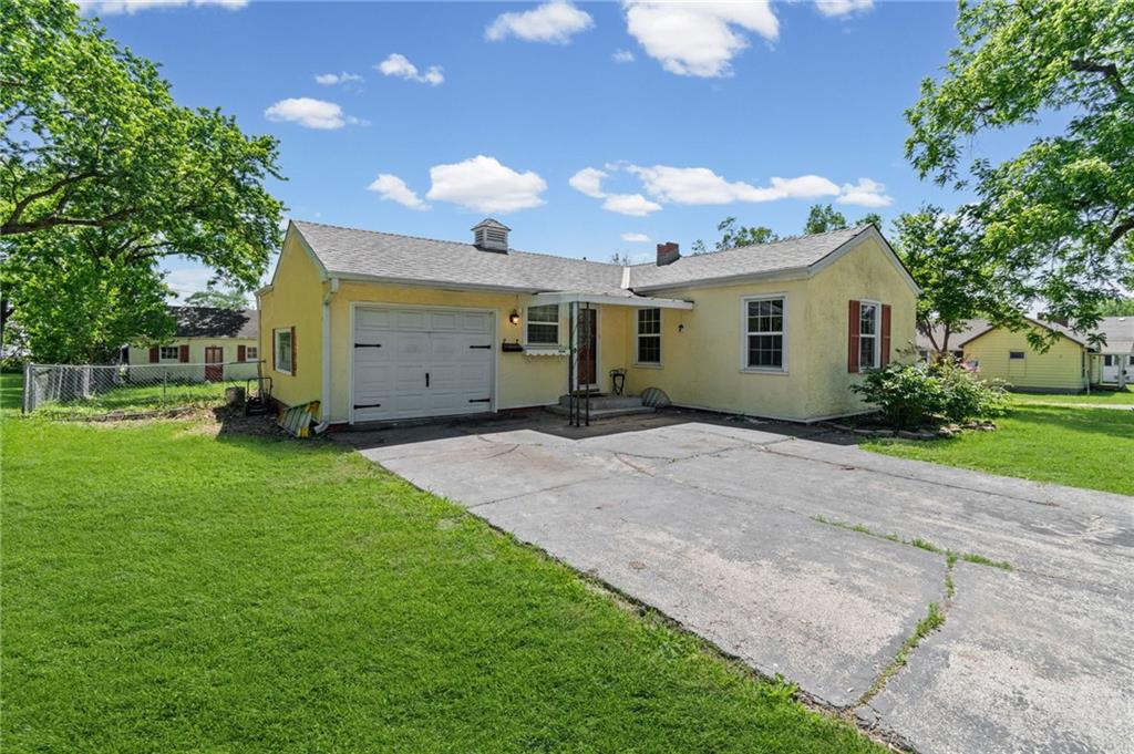 Photo of 700 E 3rd Street Cameron MO 64429