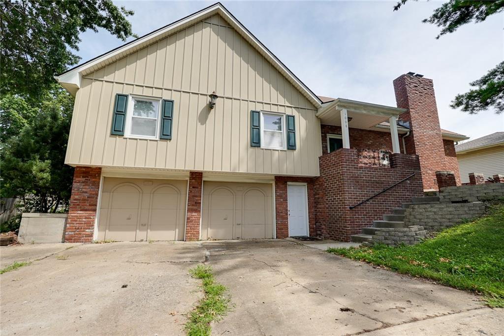 Photo of 1008 17th Street Blue Springs MO 64015