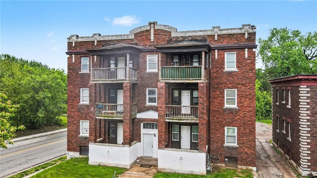 Photo of 3319 E 30th Street Kansas City MO 64128