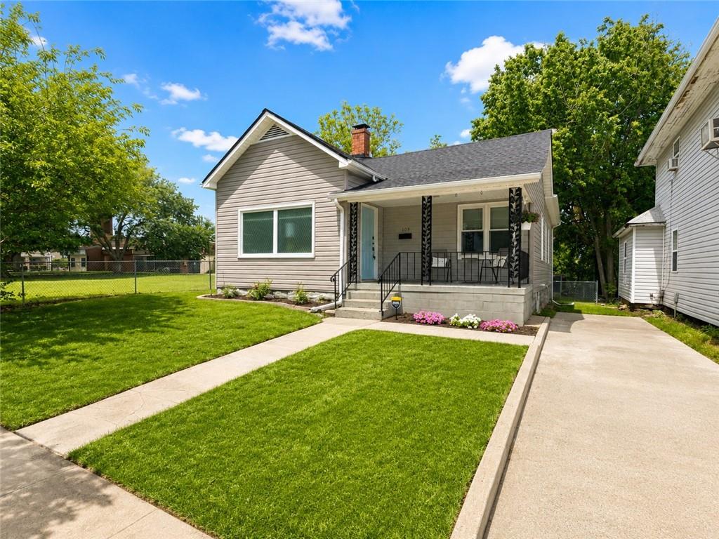 Photo of 109 Broad Street Warrensburg MO 64093