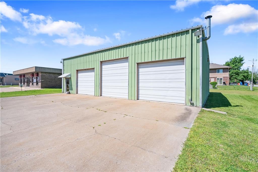 Photo of 902 Siggins Street Coffeyville KS 67337