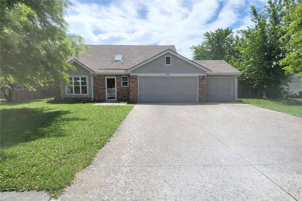 Photo of 790 Myers Drive Tonganoxie KS 66086