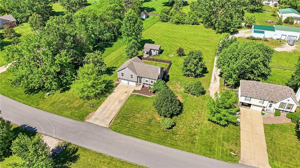Photo of 19610 Rosewood Drive Stilwell KS 66085