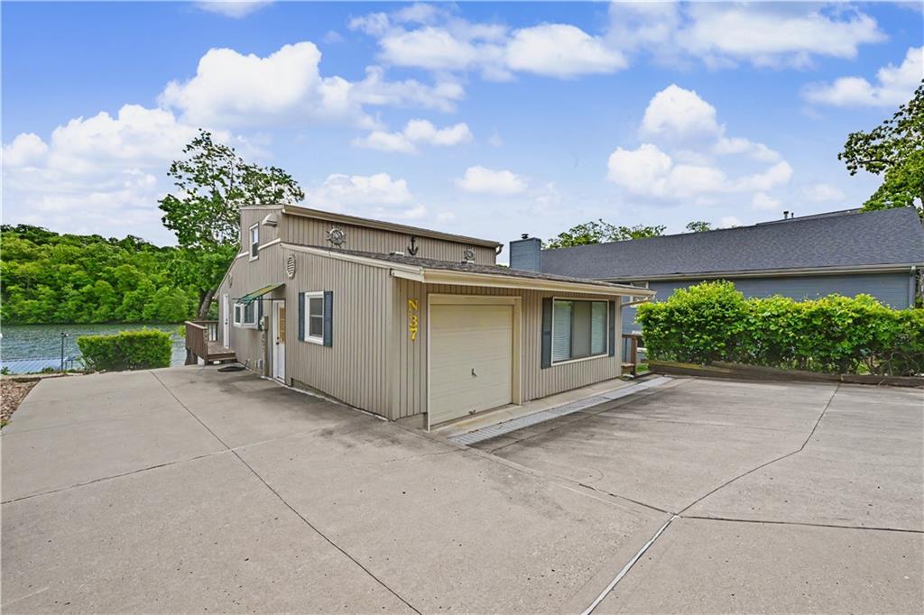 Photo of 37 N Street Lake Lotawana MO 64086