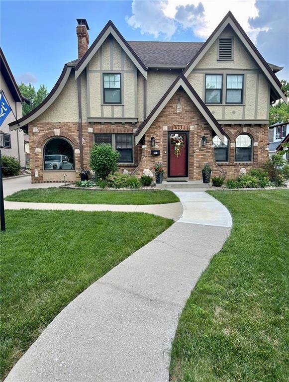 Photo of 421 E Gregory Boulevard Kansas City MO 64131