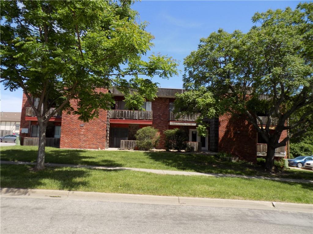 Photo of 622 Schwarz Road Lawrence KS 66049