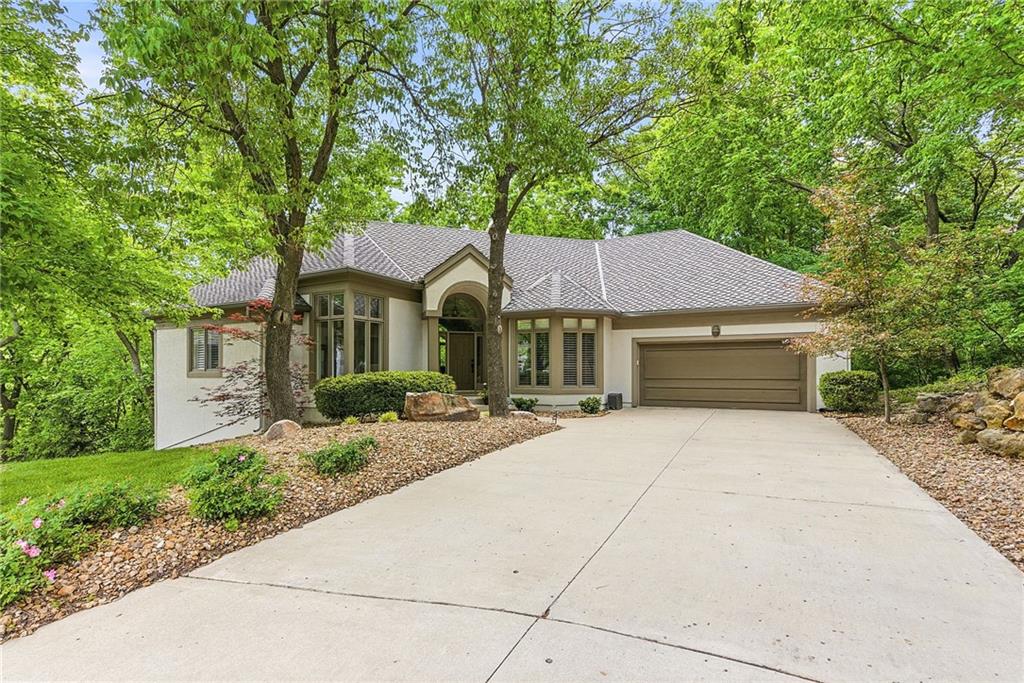 Photo of 8414 Vista Circle Parkville MO 64152