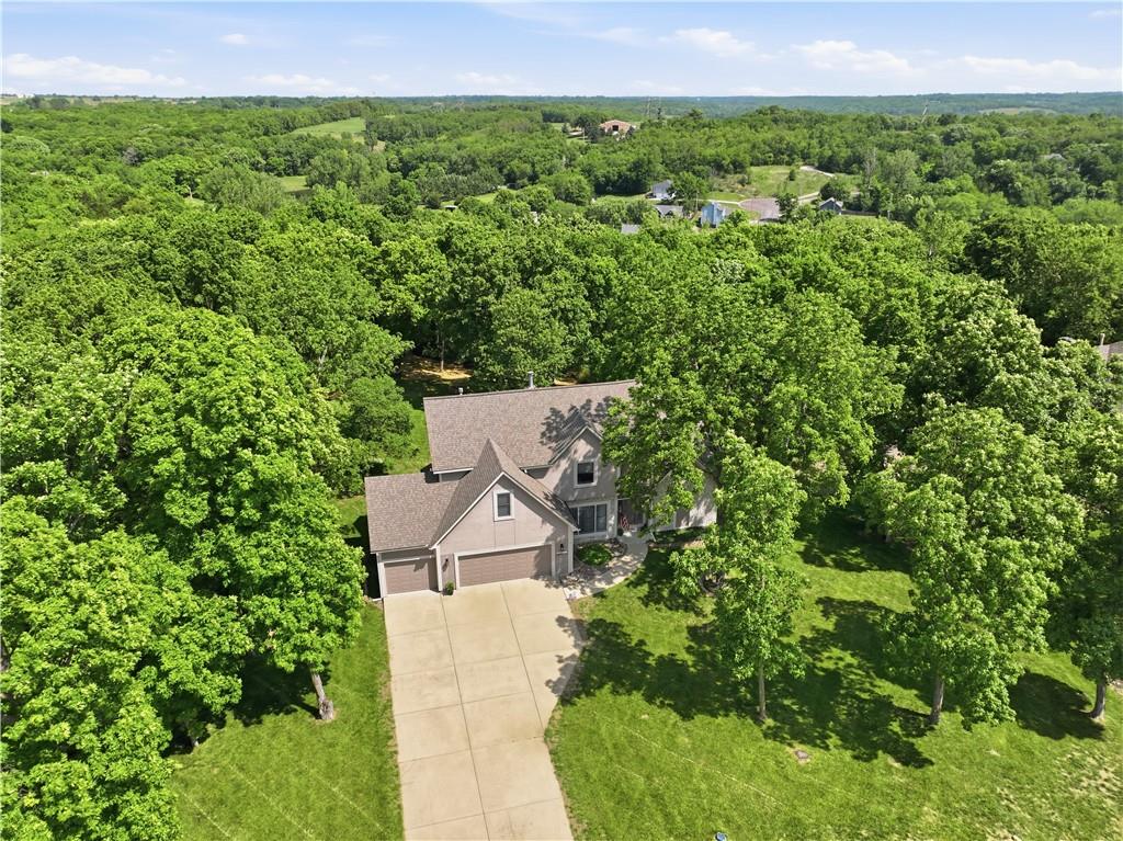 Photo of 14760 Timber Lane Bonner Springs KS 66012