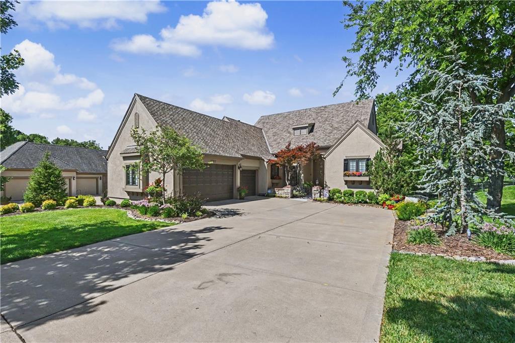 Photo of 15212 Linden Street Leawood KS 66224