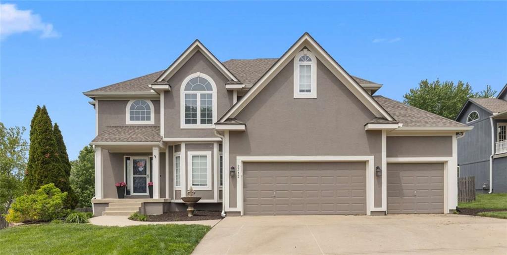 Photo of 2312 SW Westminster Drive Lee's Summit MO 64082