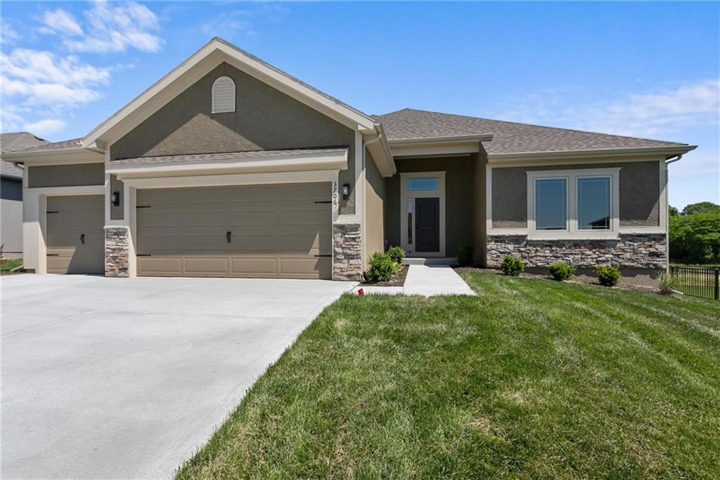 Photo of 8895 N Monroe Avenue Kansas City MO 64156