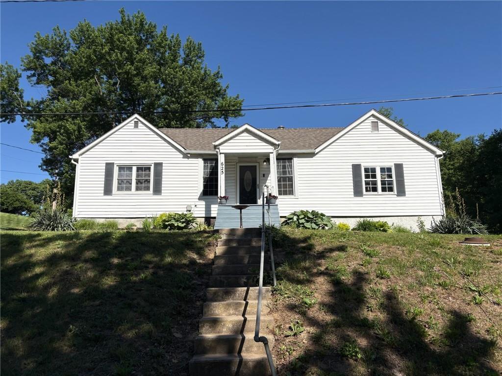 Photo of 625 Summit Street Weston MO 64098