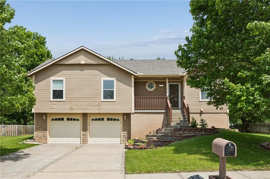 Photo of 10947 N Wallace Avenue Kansas City MO 64157