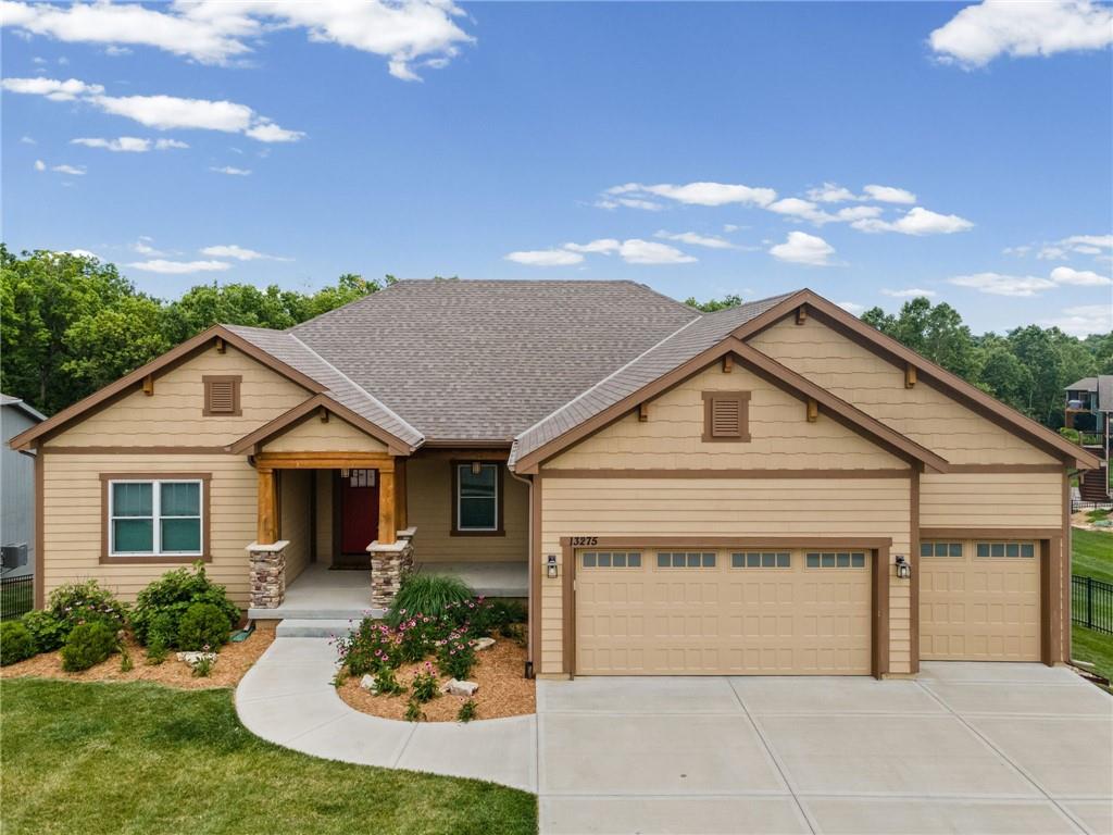 Photo of 13275 N Silver Ridge Drive Platte City MO 64079