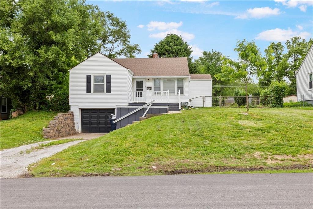 Photo of 2816 NE 56th Street Kansas City MO 64119