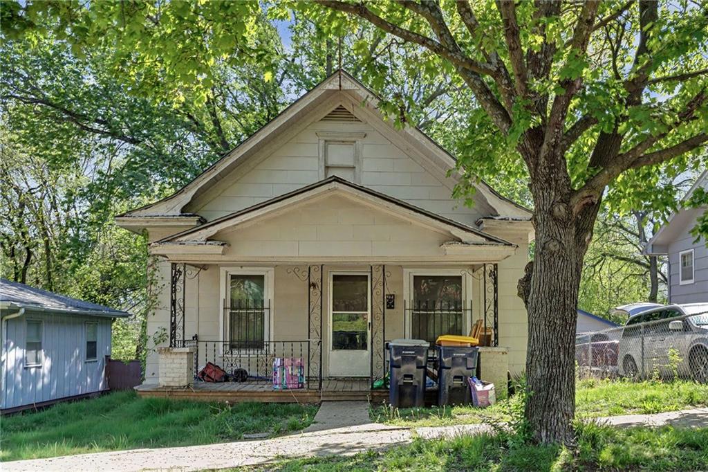 Photo of 915 Fremont Avenue Kansas City MO 64126