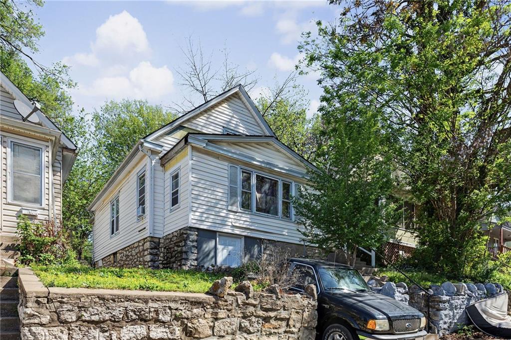 Photo of 5606 Scarritt Avenue Kansas City MO 64123