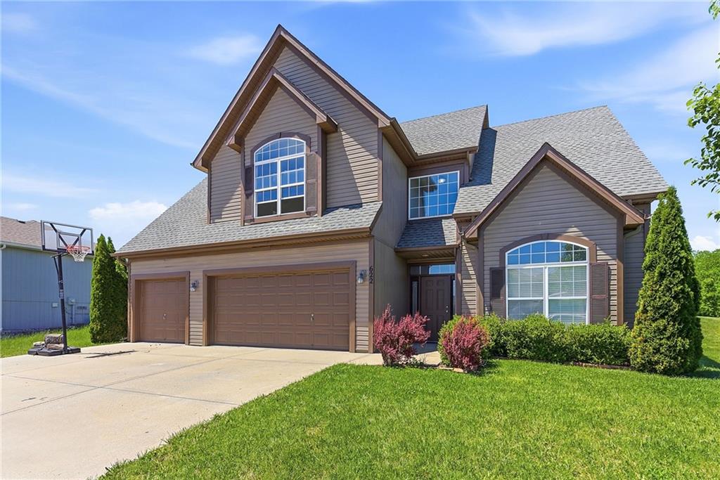 Photo of 622 Johnston Parkway Raymore MO 64083
