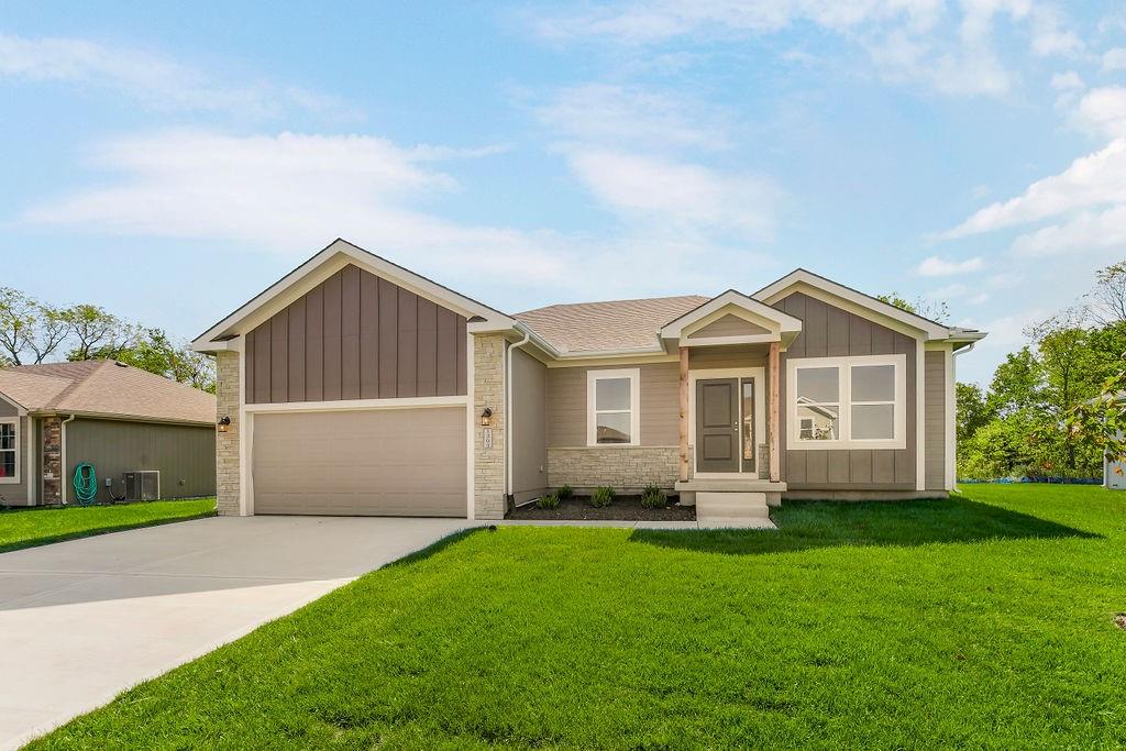 Photo of 700 Blazing Star Drive Raymore MO 64083