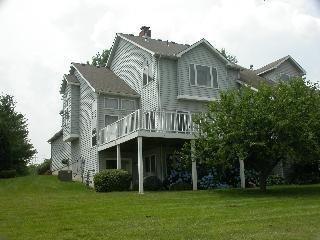 Photo of 1129 NE Waterfield Village Drive Blue Springs MO 64014