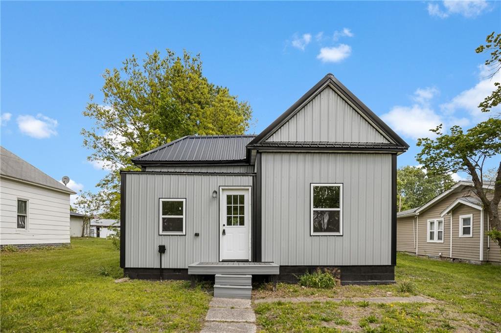 Photo of 325 E Lake Street Marceline MO 63658