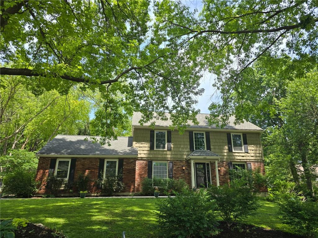 Photo of 12841 Pembroke Circle Leawood KS 66209