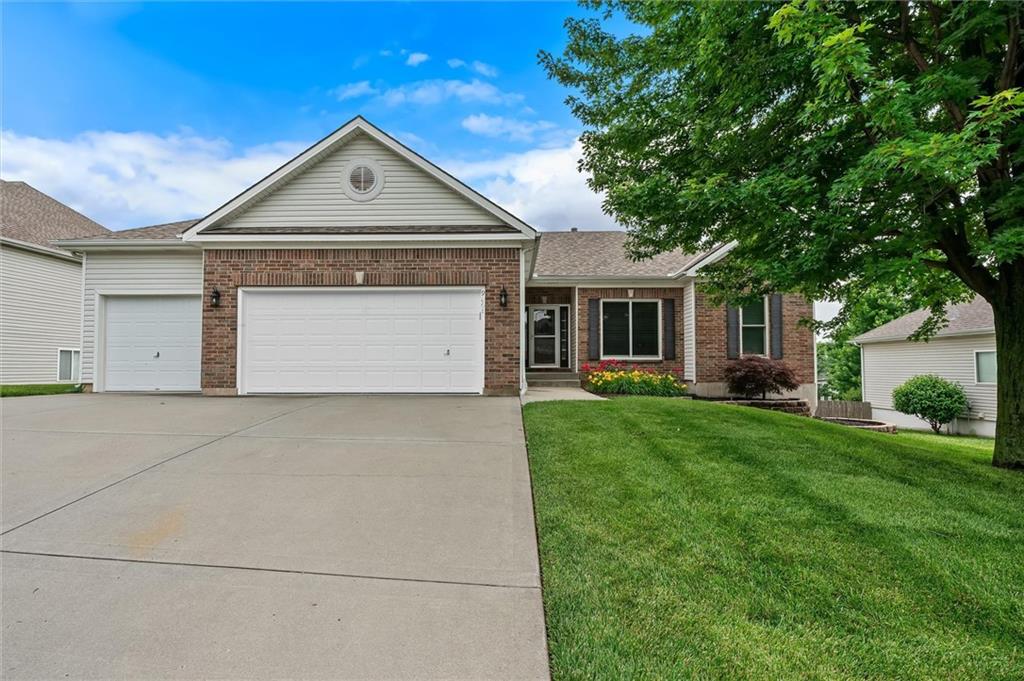 Photo of 9801 N Farley Avenue Kansas City MO 64157