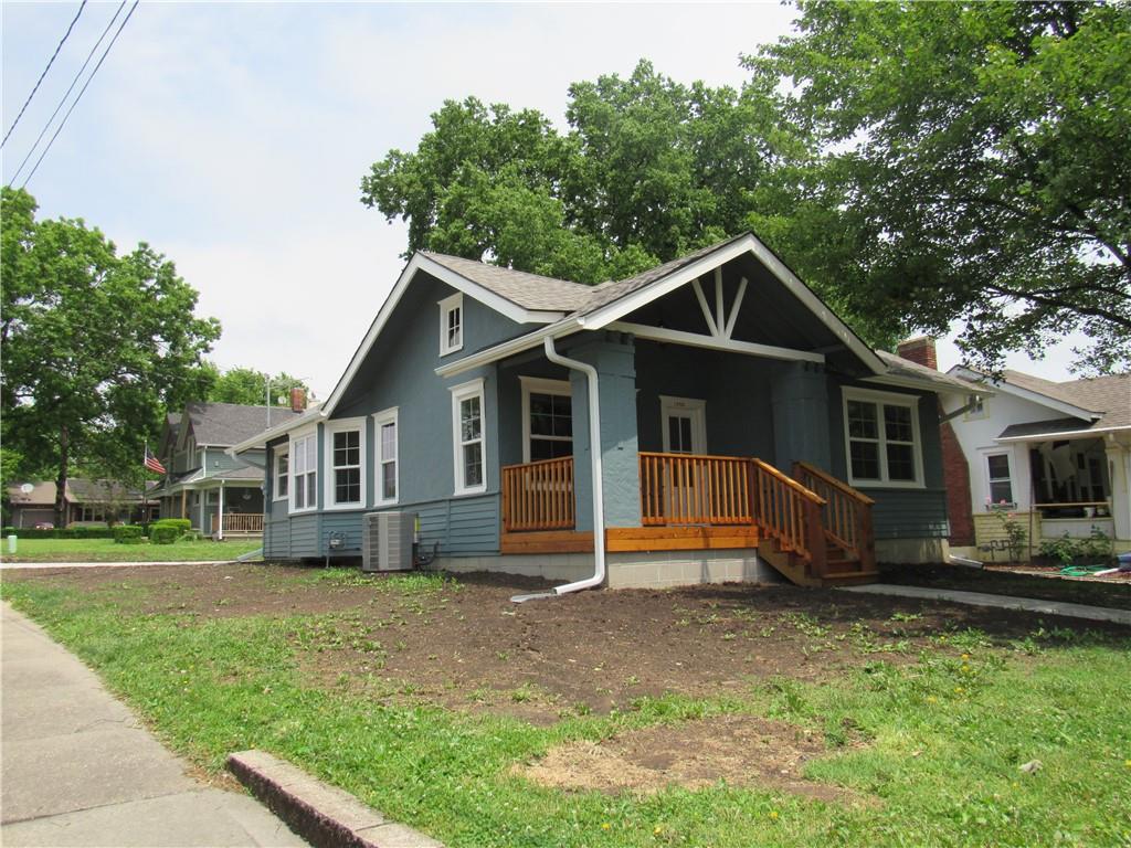 Photo of 1000 E Pearl Street Harrisonville MO 64701