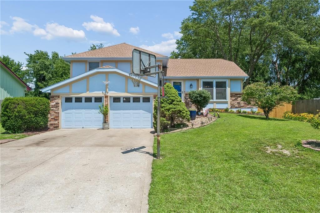 Photo of 1813 Place Liberte Drive Liberty MO 64068
