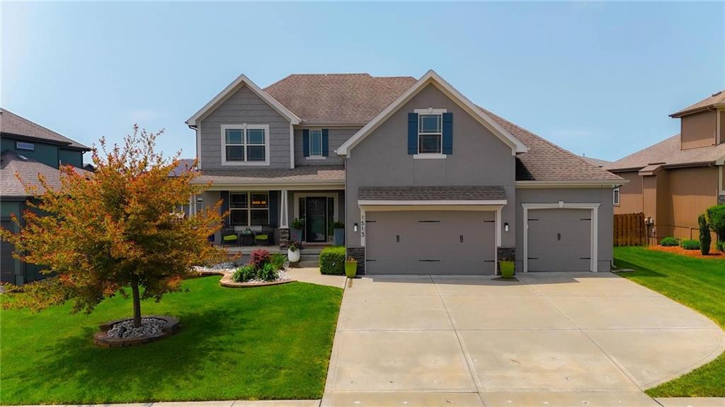 Photo of 1513 SW Whistle Drive Lee's Summit MO 64082