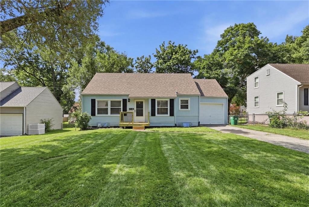 Photo of 5311 W 50th Terrace Roeland Park KS 66205