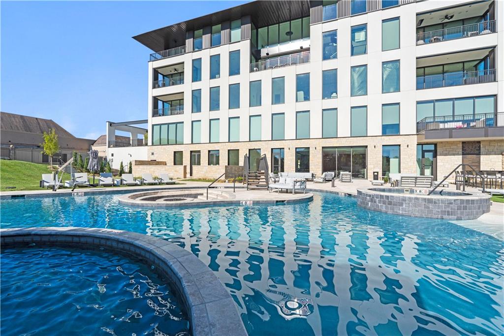 Photo of 4951 W 134 Street #201 Leawood KS 66209