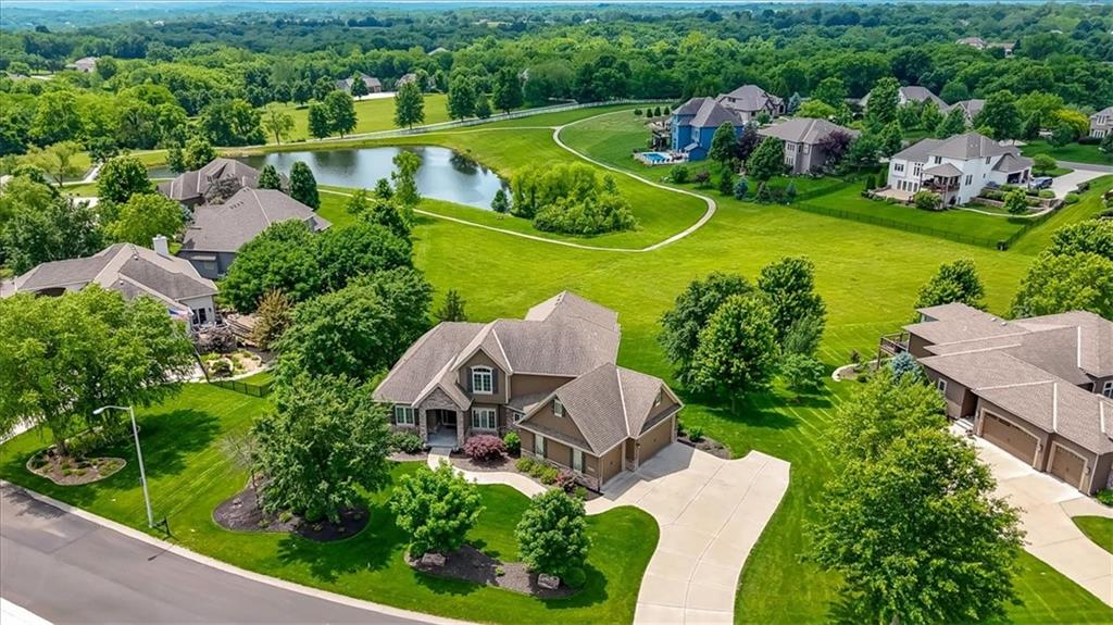 Photo of 11775 NW 81st Street Parkville MO 64152