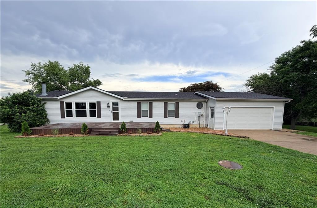Photo of 114 E Oak Street Emma MO 65327