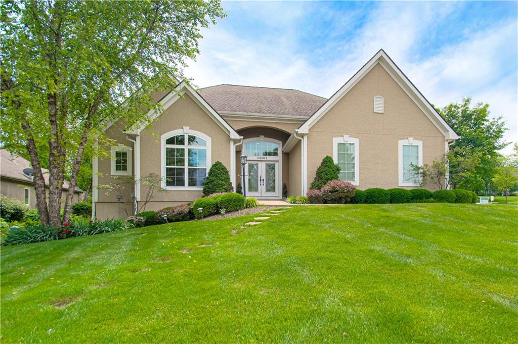 Photo of 14361 Manor Court Leawood KS 66224