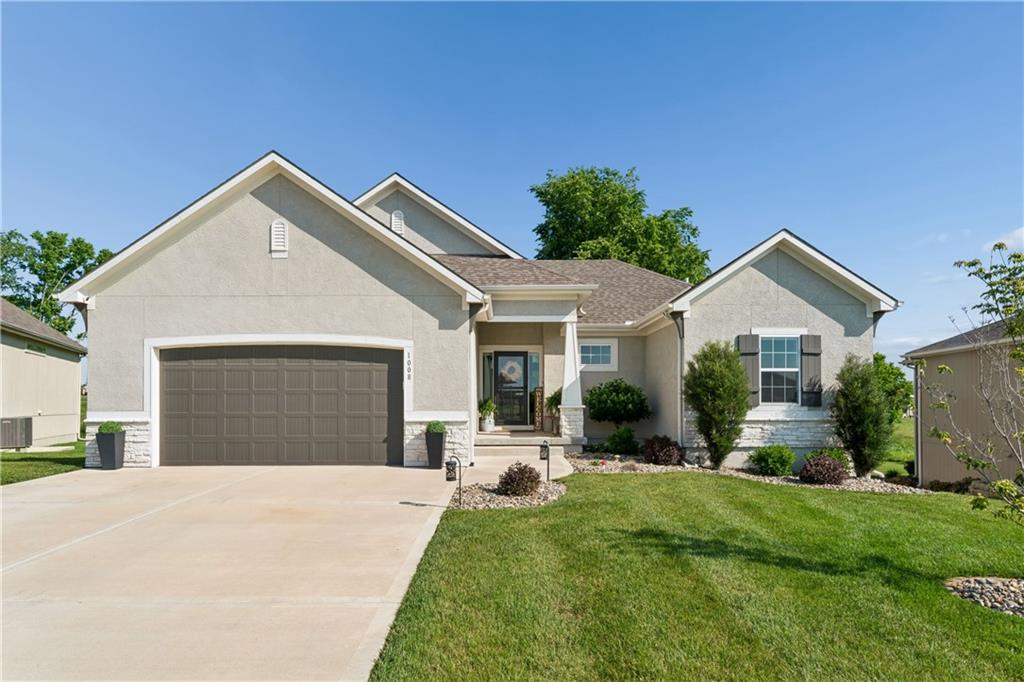 Photo of 1008 Churchill Circle Raymore MO 64083