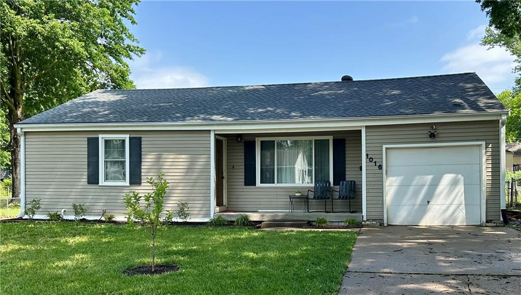 Photo of 1016 E ELM Street Olathe KS 66061