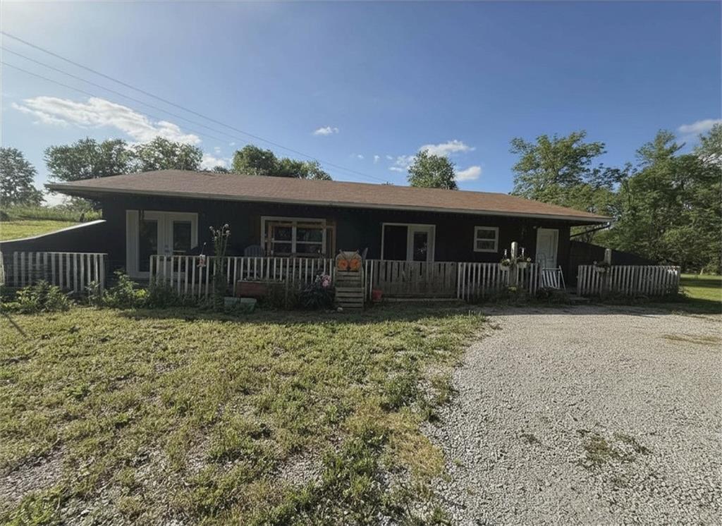 Photo of 205 W Railroad Street Maysville MO 64469