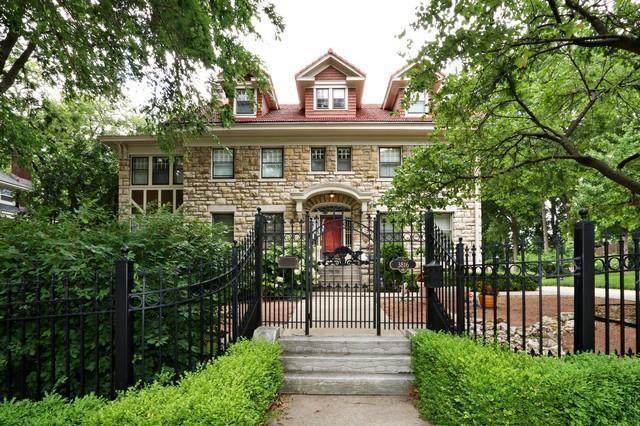 Photo of 3816 Locust Street Kansas City MO 64109