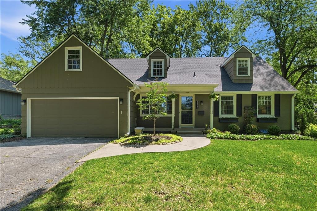 Photo of 7909 Outlook Lane Prairie Village KS 66208