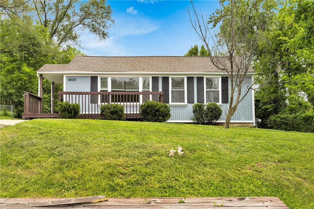 Photo of 6605 N Edison Avenue Kansas City MO 64151
