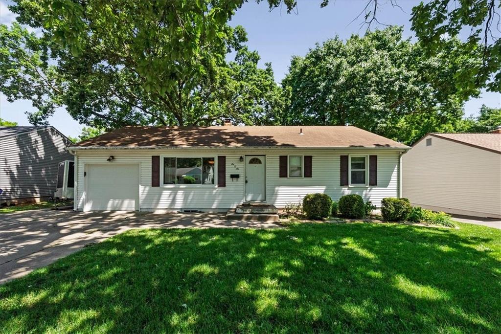 Photo of 606 67th Place Kansas City MO 64118