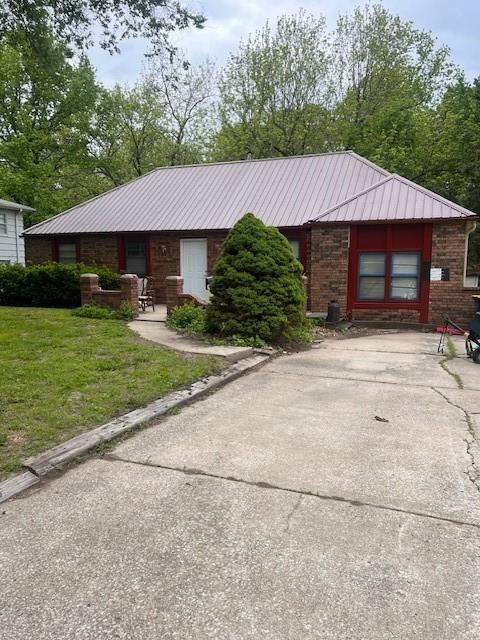 Photo of 6907 NW 72nd Terrace Kansas City MO 64152