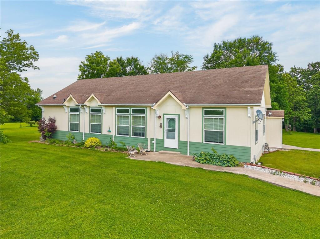 Photo of 59 NW 1621st Road Kingsville MO 64061