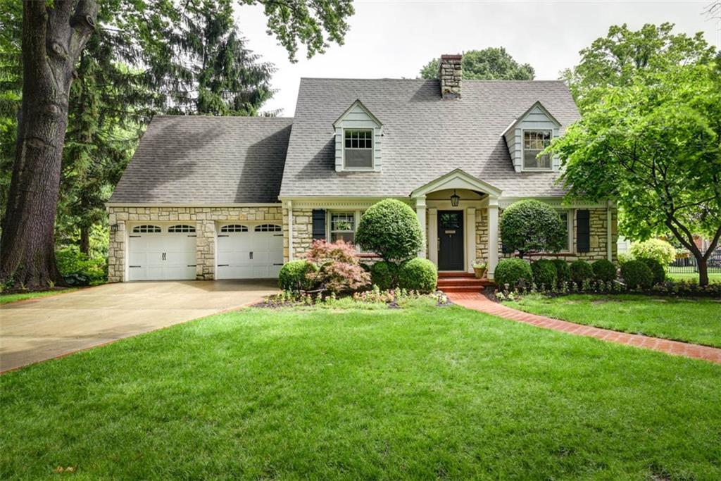 Photo of 8033 Meadow Lane Leawood KS 66206
