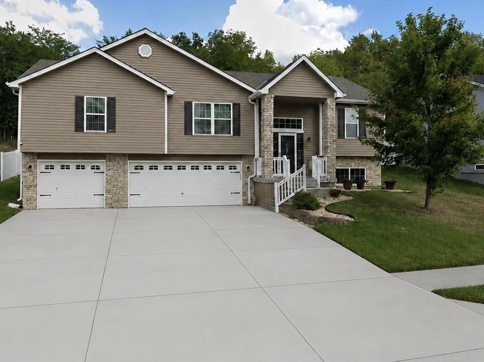 Photo of 623 S Kisner Drive Independence MO 64056