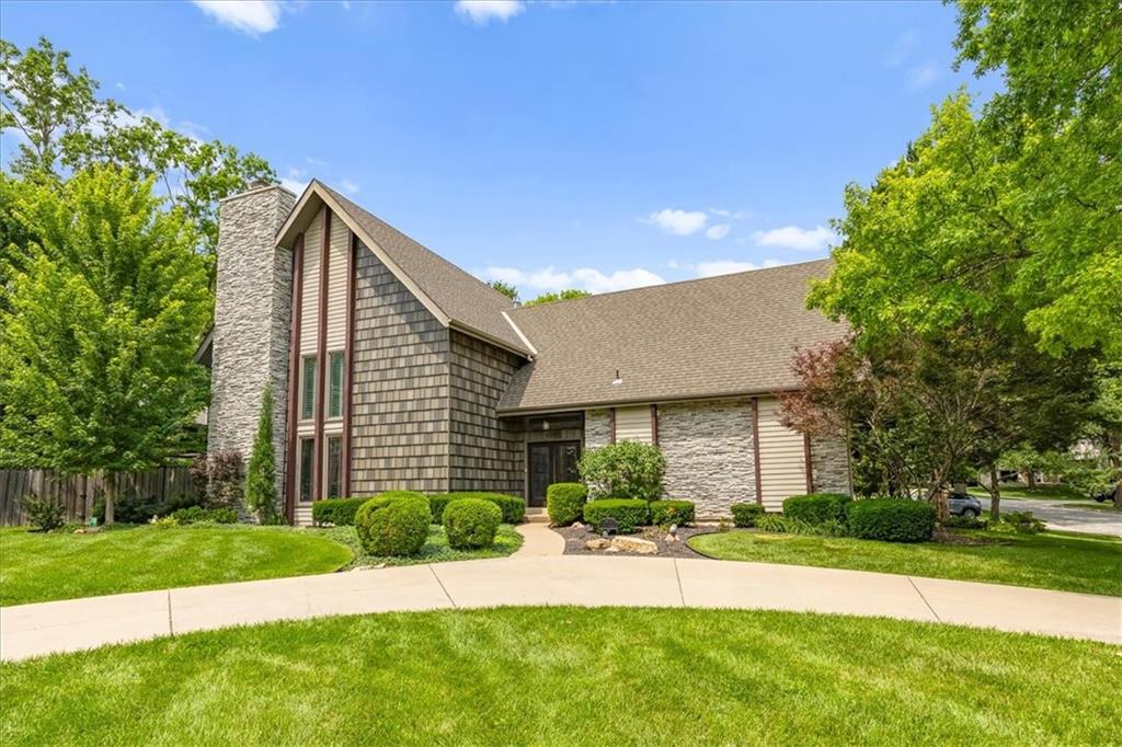Photo of 8800 Rosewood Drive Prairie Village KS 66207