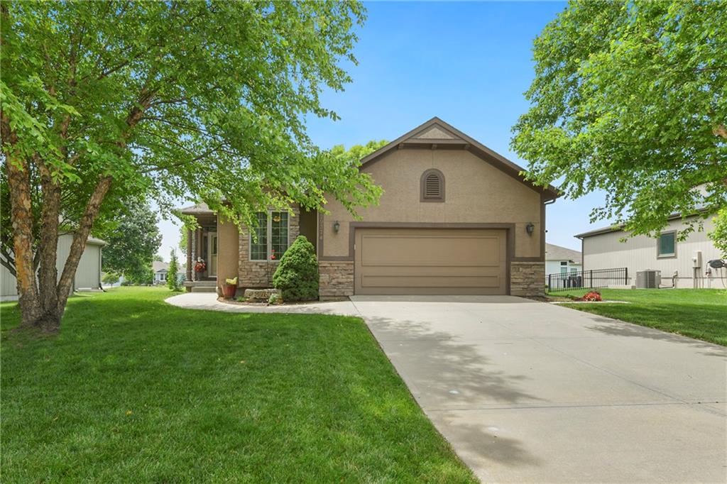 Photo of 29374 Rockwood Avenue Paola KS 66071