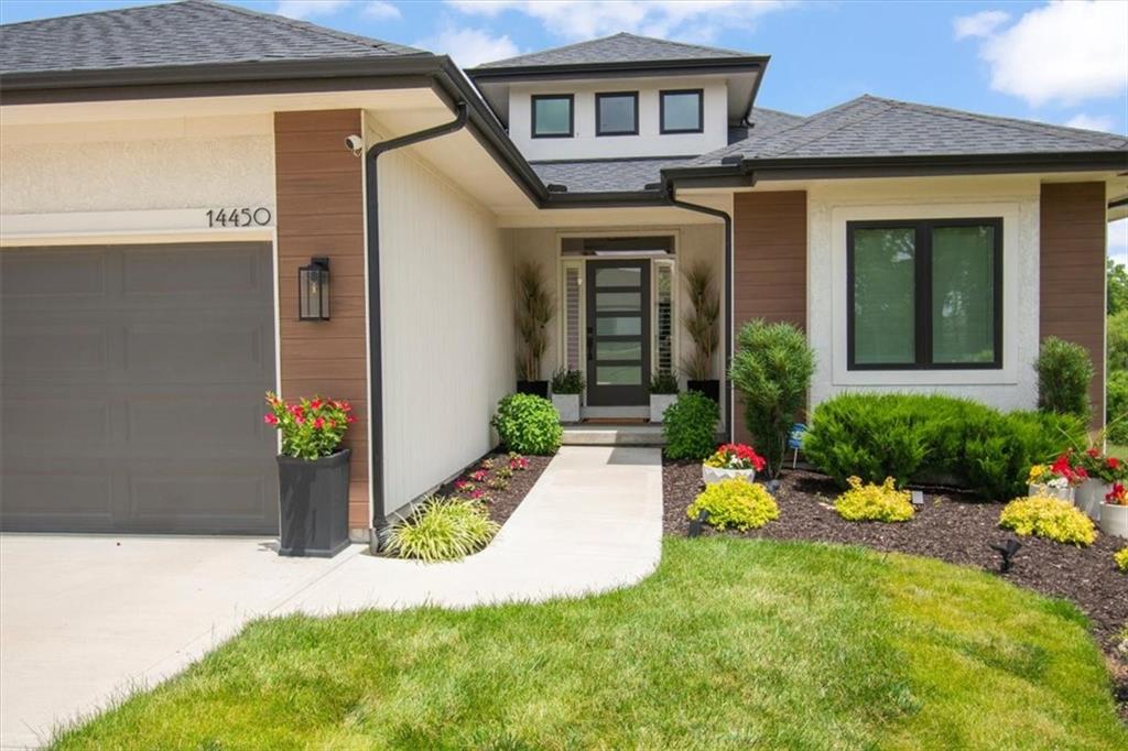 Photo of 14450 Aurora Lane Basehor KS 66007