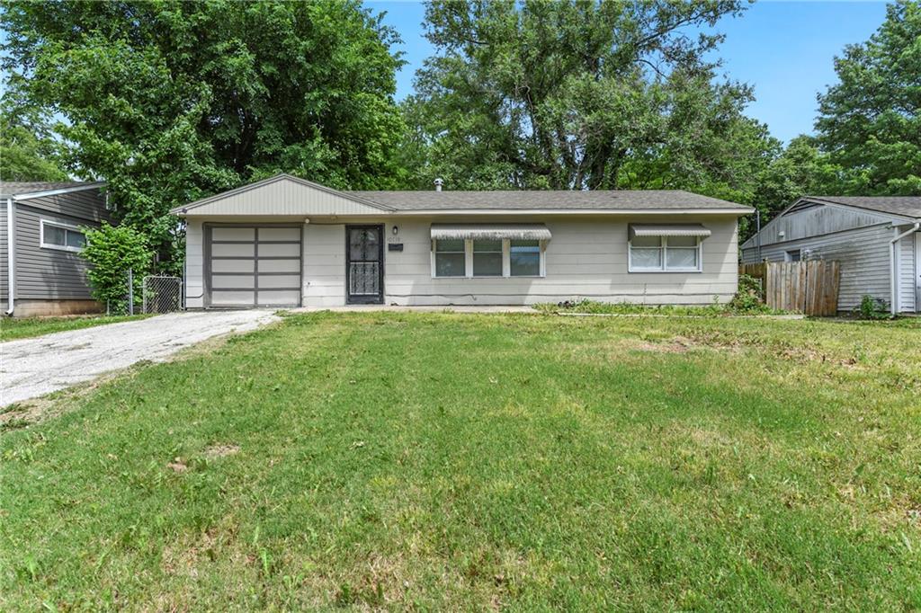 Photo of 10719 CAMBRIDGE Avenue Kansas City MO 64134